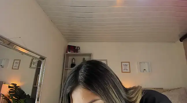 little antonela online show from 01.31.25
