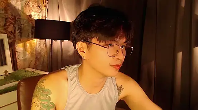 Snapshot of Sexy_Handsome_Drex chatting on 01.27.25 Sexy Handsome Drex online show from 01.27.25