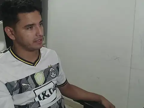 kylian 07 online show from 12.02.25