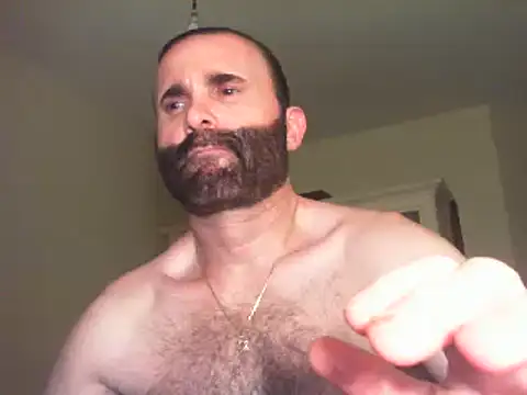 Snapshot of oneman555@xh chatting on 10.22.25 oneman555xh online show from 10.22.25