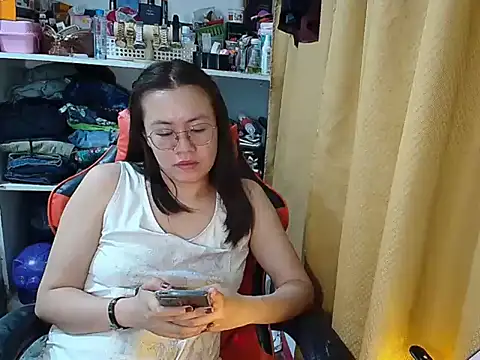 crizzybel online show from 12.16.25