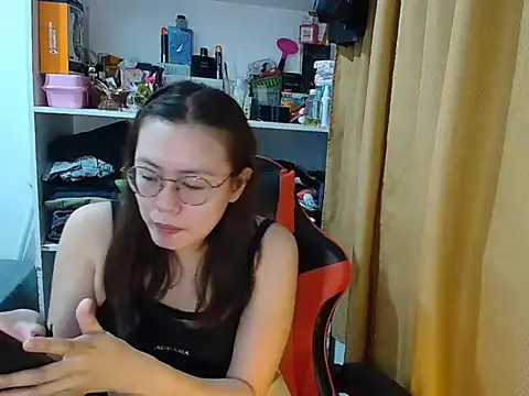 crizzybel online show from 12.19.25