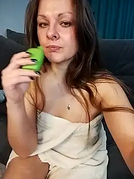 Snapshot of Marla_Singerrr chatting on 02.26.25 Marla Singerrr online show from 02.26.25