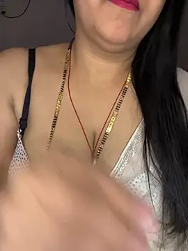 Zoya Varma004 online show from 10.28.25