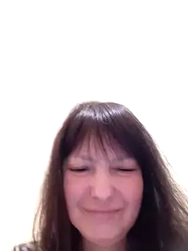 Snapshot of TiAmorre chatting on 03.25.26 TiAmorre online show from 03.25.26