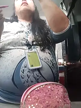 Snapshot of Keyla01_ chatting on 10.23.25 Keyla01 online show from 10.23.25