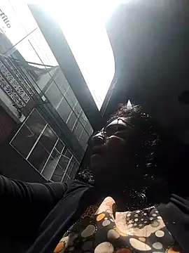 Snapshot of Keyla01_ chatting on 10.30.25 Keyla01 online show from 10.30.25