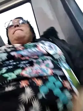 Snapshot of Keyla01_ chatting on 11.06.25 Keyla01 online show from 11.06.25