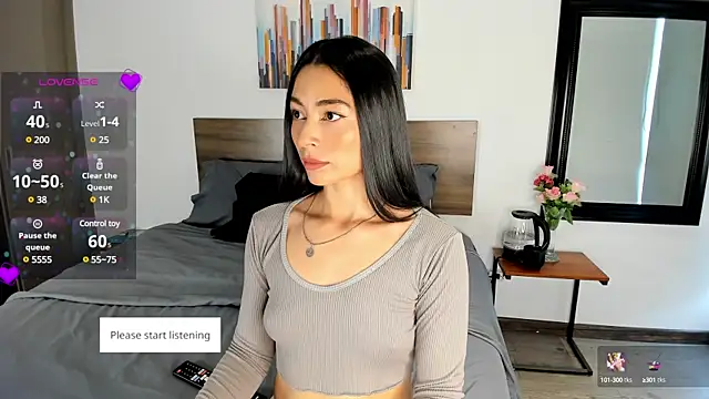 Snapshot of Ginebraa_Saenz chatting on 02.17.25 Ginebraa Saenz online show from 02.17.25