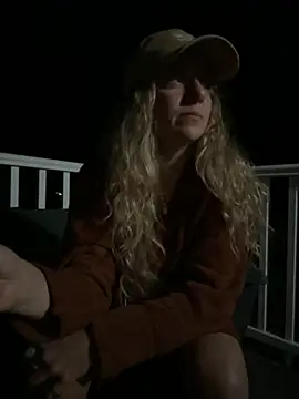 Snapshot of sage_love chatting on 10.05.25 sage love online show from 10.05.25