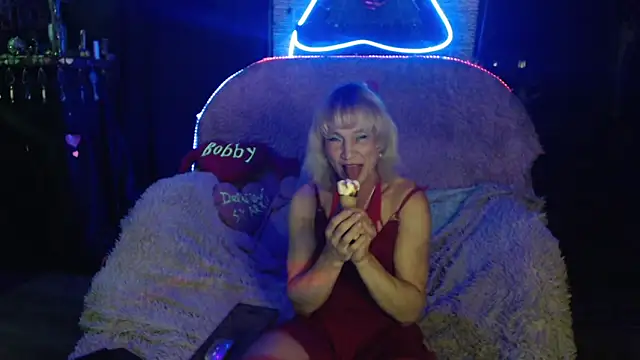 Snapshot of Alexa_Cosmic chatting on 05.31.26 Alexa Cosmic online show from 05.31.26