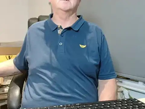 Snapshot of bigbadjon69 chatting on 12.07.24 bigbadjon69 online show from 12.07.24