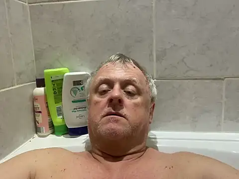 Snapshot of bigbadjon69 chatting on 12.25.24 bigbadjon69 online show from 12.25.24