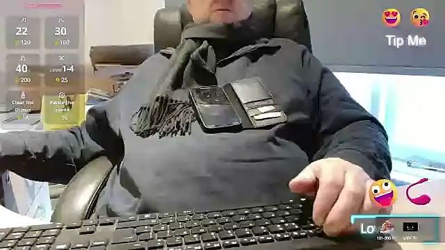 Snapshot of bigbadjon69 chatting on 01.07.25 bigbadjon69 online show from 01.07.25