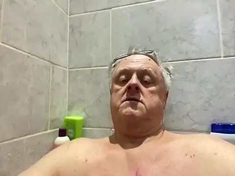 Snapshot of bigbadjon69 chatting on 01.15.25 bigbadjon69 online show from 01.15.25