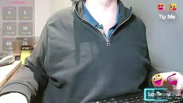 Snapshot of bigbadjon69 chatting on 02.24.25 bigbadjon69 online show from 02.24.25