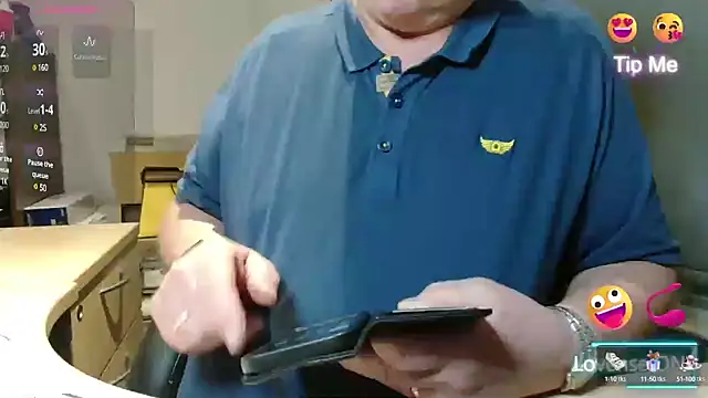 Snapshot of bigbadjon69 chatting on 02.28.25 bigbadjon69 online show from 02.28.25