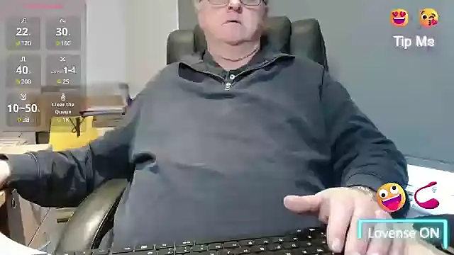 Snapshot of bigbadjon69 chatting on 03.11.25 bigbadjon69 online show from 03.11.25