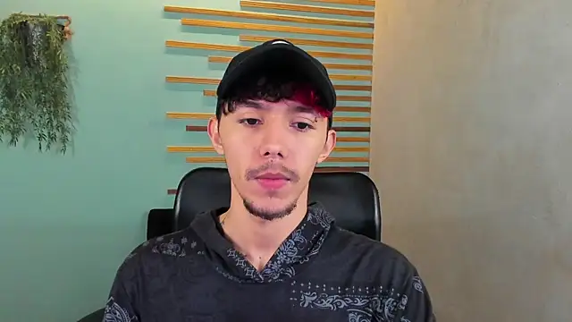 2tommy greg online show from 12.22.24