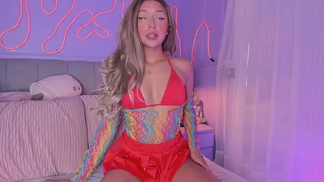 Sofly s online show from 10.10.25