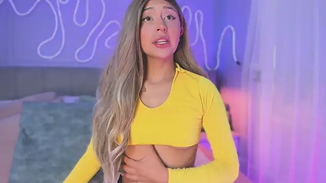 Sofly s online show from 10.21.25