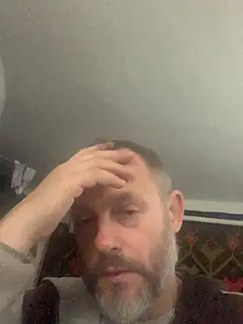 Snapshot of GHsveter chatting on 11.08.25 GHsveter online show from 11.08.25