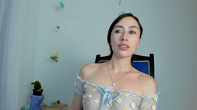 Amatiista online show from 02.22.25