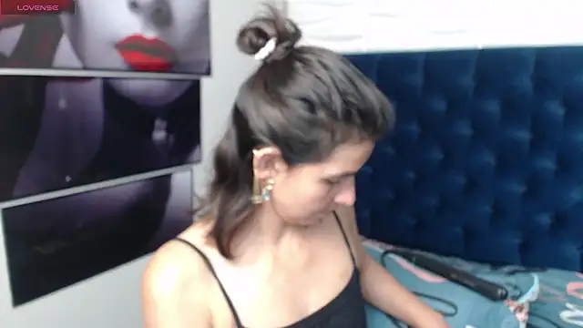 Eva-Williams online show from 01.23.25