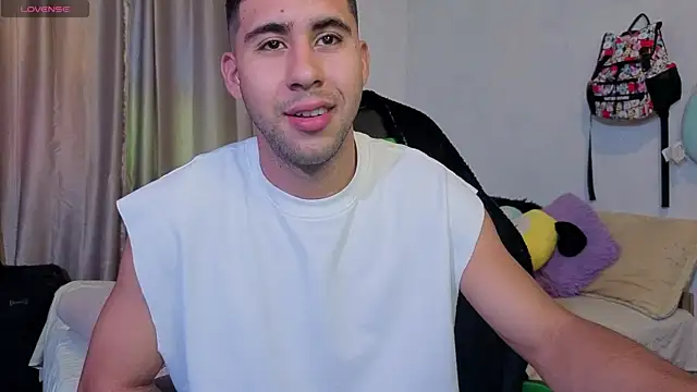 Snapshot of Daiki_Jack chatting on 10.19.25 Daiki Jack online show from 10.19.25