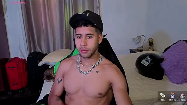 Snapshot of Daiki_Jack chatting on 10.22.25 Daiki Jack online show from 10.22.25