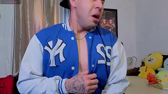 Snapshot of Daiki_Jack chatting on 11.05.25 Daiki Jack online show from 11.05.25