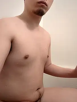 Snapshot of lioncake1221 chatting on 04.05.26 lioncake1221 online show from 04.05.26