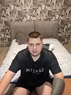 Snapshot of Volshebnik130_ chatting on 10.29.25 Volshebnik130 online show from 10.29.25