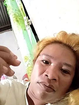 Snapshot of wet_babexxx chatting on 10.19.25 wet babexxx online show from 10.19.25