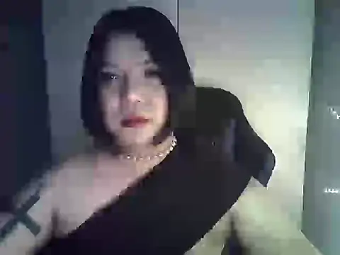 StrawberryWine07 online show from 02.04.25