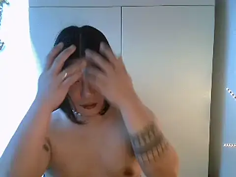 StrawberryWine07 online show from 02.09.25