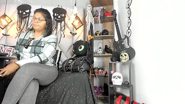 MirandaHaguen online show from 10.12.25