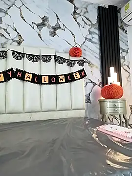 mollieblue69 online show from 10.29.25