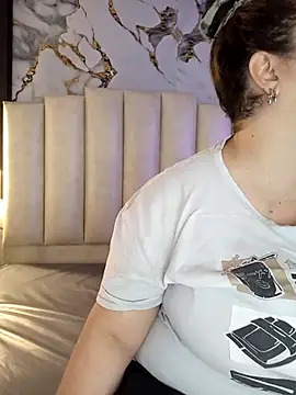 mollieblue69 online show from 02.04.26