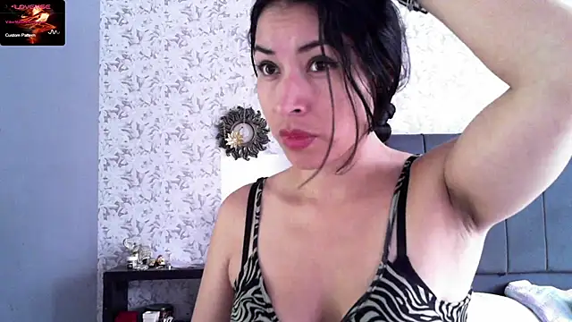 Snapshot of Sweet-Angie chatting on 02.19.25 Sweet-Angie online show from 02.19.25