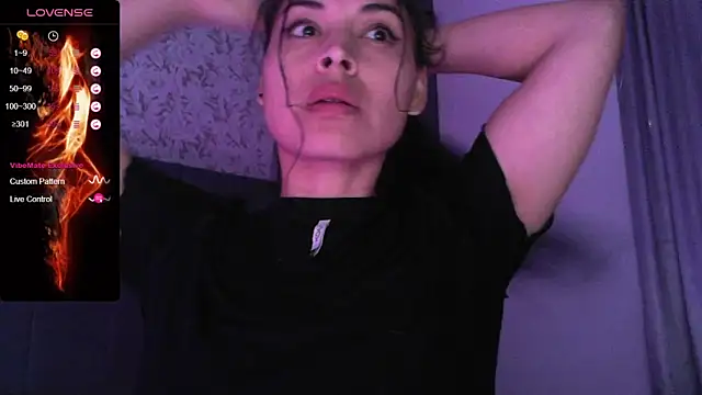 Snapshot of Sweet-Angie chatting on 02.25.25 Sweet-Angie online show from 02.25.25