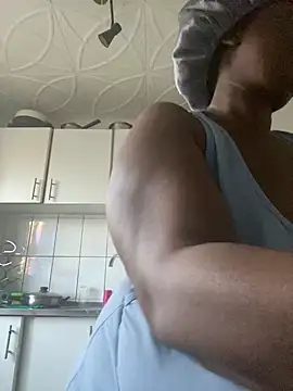 Snapshot of Biggblackboobs chatting on 09.15.25 Biggblackboobs online show from 09.15.25