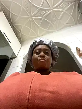 Snapshot of Biggblackboobs chatting on 09.15.25 Biggblackboobs online show from 09.15.25