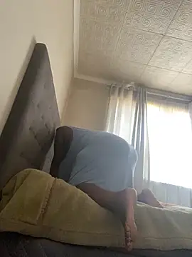 Snapshot of Biggblackboobs chatting on 09.21.25 Biggblackboobs online show from 09.21.25