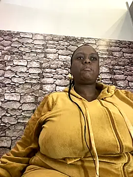 Snapshot of Biggblackboobs chatting on 10.04.25 Biggblackboobs online show from 10.04.25