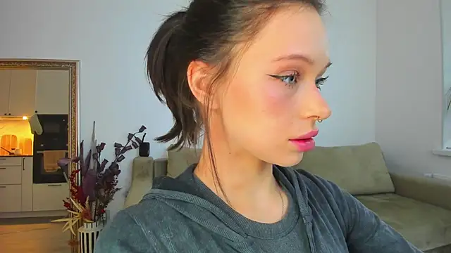 Kossie  online show from 03.15.25