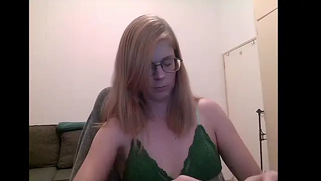 SavannaGirly online show from 09.18.25