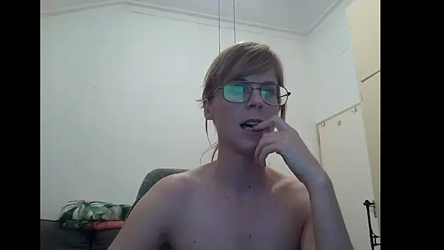 SavannaGirly online show from 11.17.25