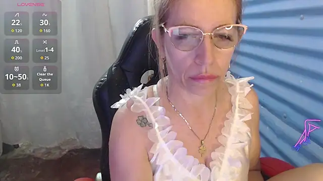 Chayla Ruiz online show from 06.16.26