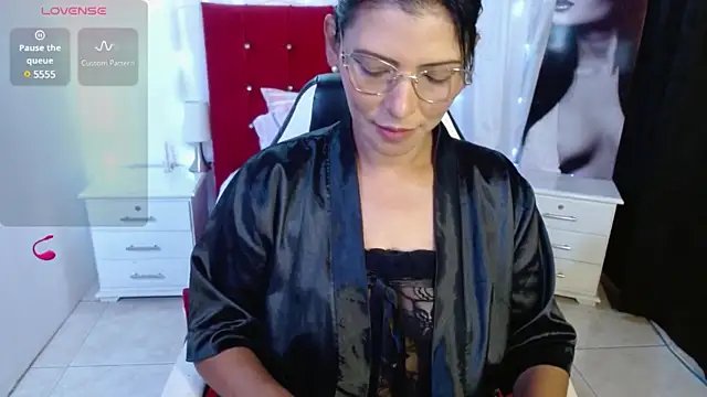 Wanda Milf online show from 01.18.25